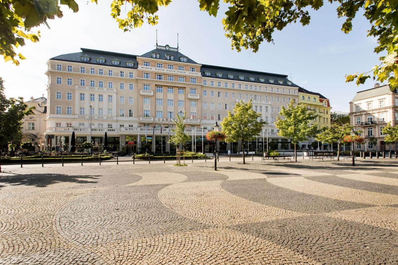 Radisson Blu Carlton Hotel, Братислава Экстерьер фото